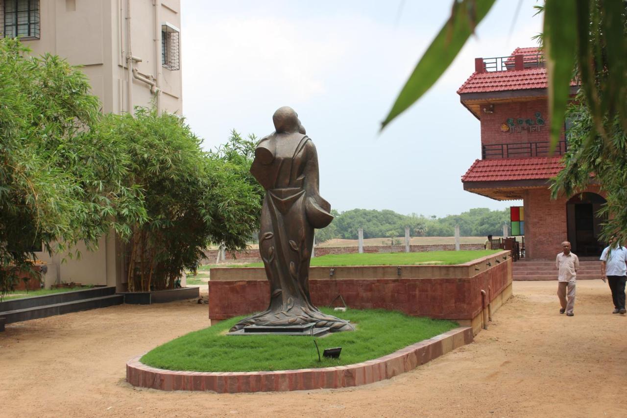 Panthashala Santiniketan Hotel Sri Niketan Exterior photo