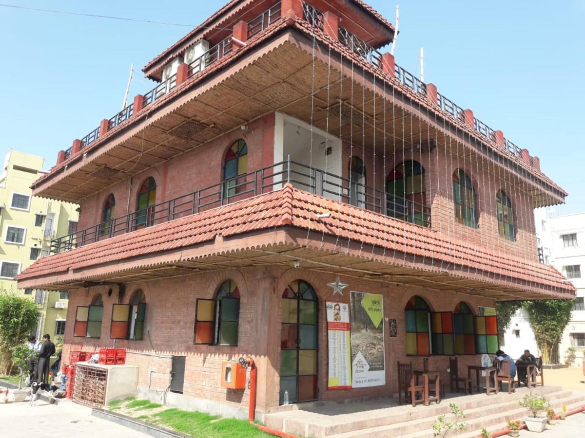 Panthashala Santiniketan Hotel Sri Niketan Exterior photo