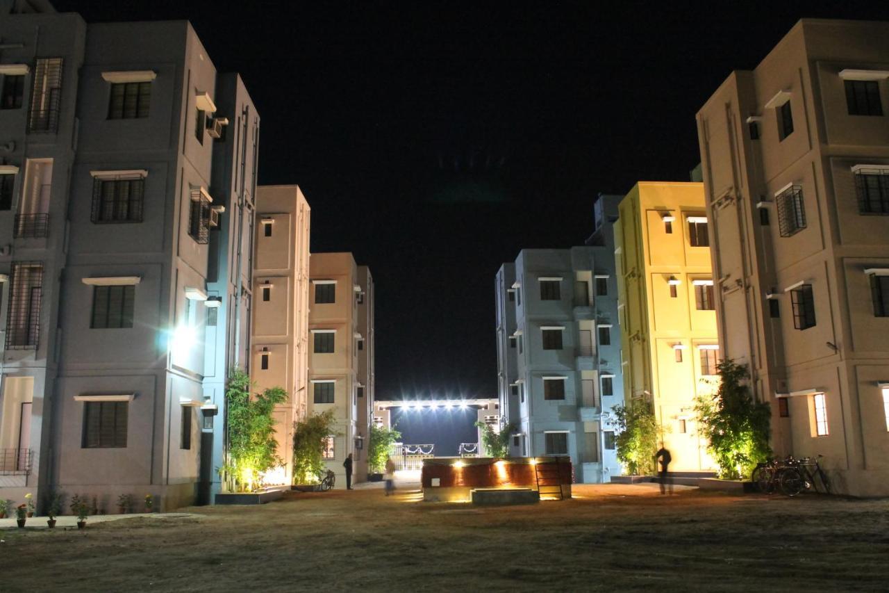 Panthashala Santiniketan Hotel Sri Niketan Exterior photo